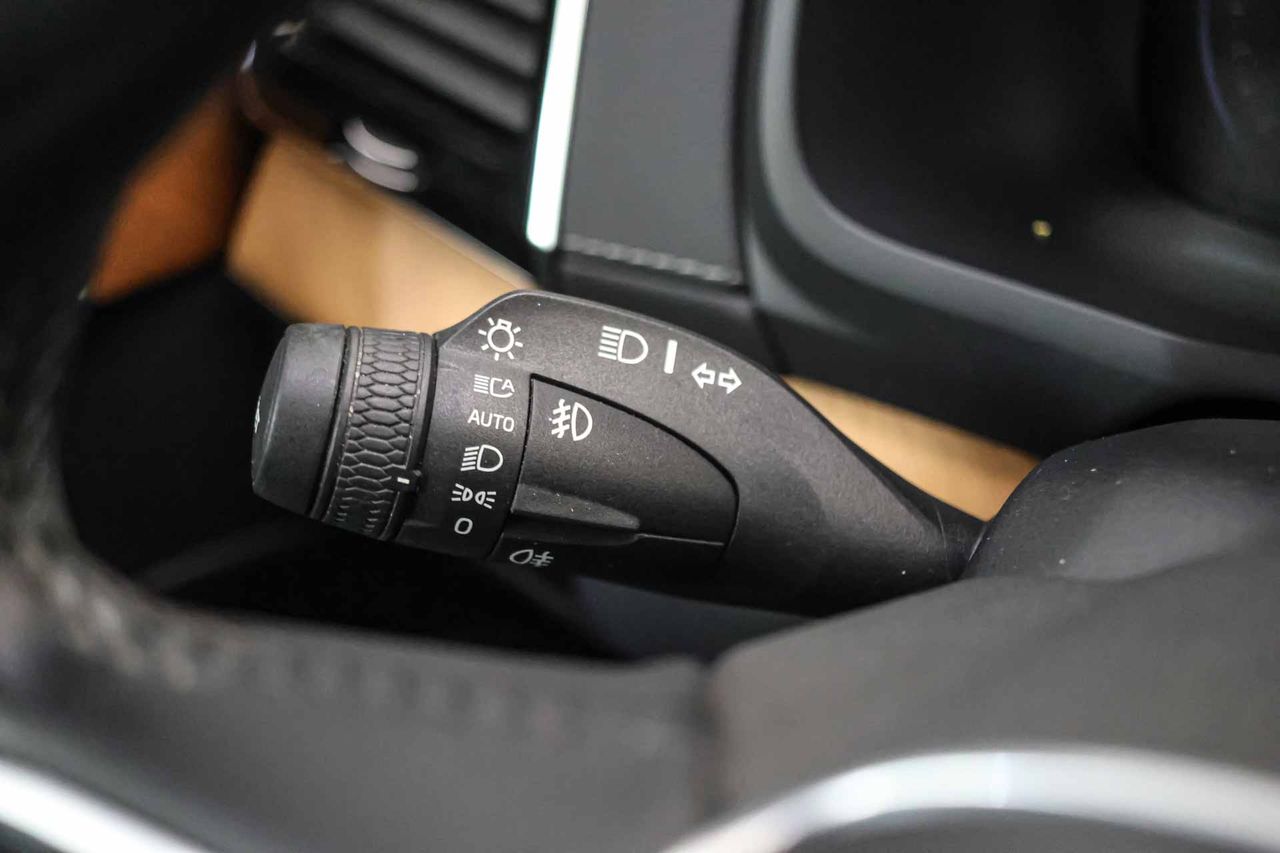 Volvo XC90 2.0 T8 AWD Recharge Inscription Auto - Foto 41