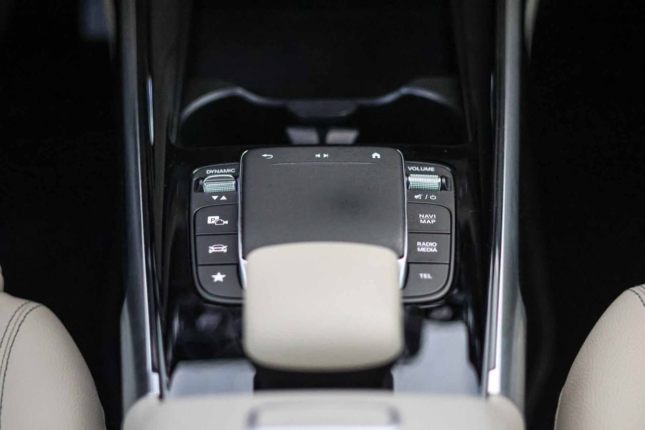 Mercedes GLB 2.0 GLB 200d Business Line **7 plazas** - Foto 41