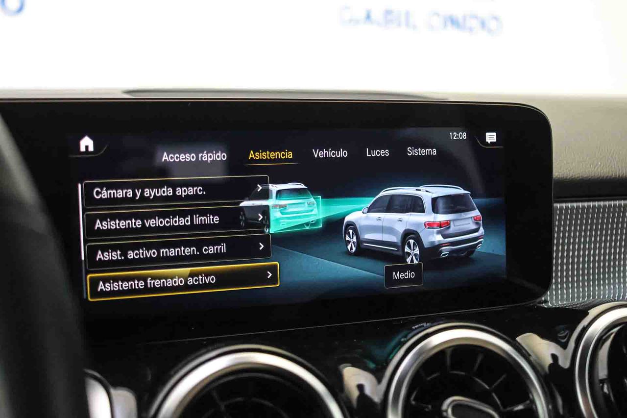 Mercedes GLB 2.0 GLB 200d Business Line **7 plazas** - Foto 63