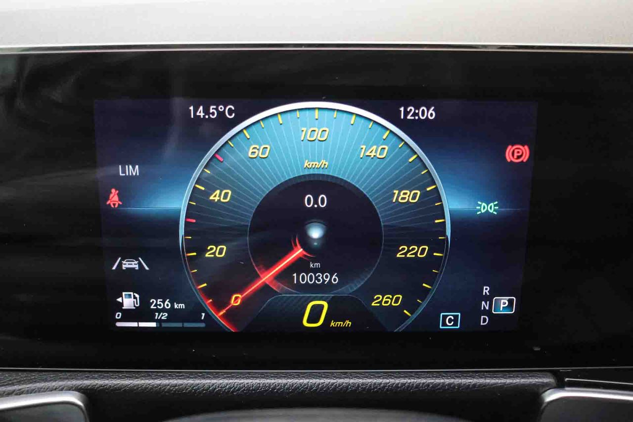 Mercedes GLB 2.0 GLB 200d Business Line **7 plazas** - Foto 39