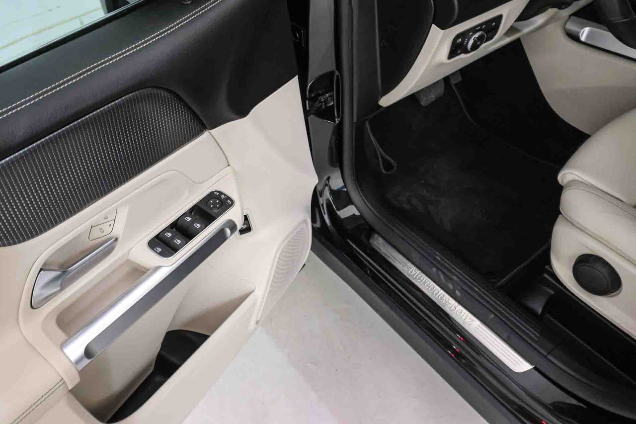 Mercedes GLB 2.0 GLB 200d Business Line **7 plazas** - Foto 29