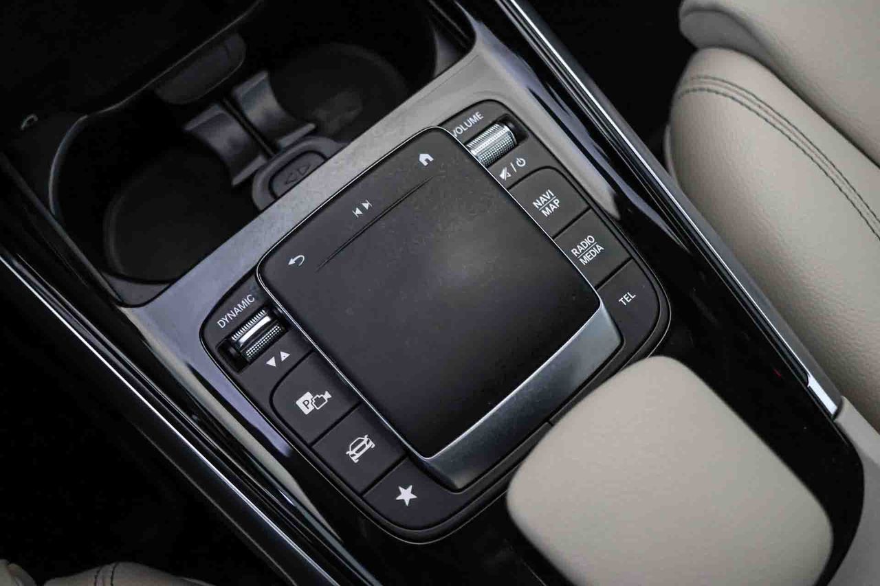 Mercedes GLB 2.0 GLB 200d Business Line **7 plazas** - Foto 42