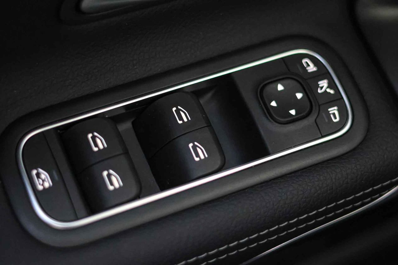 Mercedes Clase A A 250 e Sedán **Techo panorámico** - Foto 33