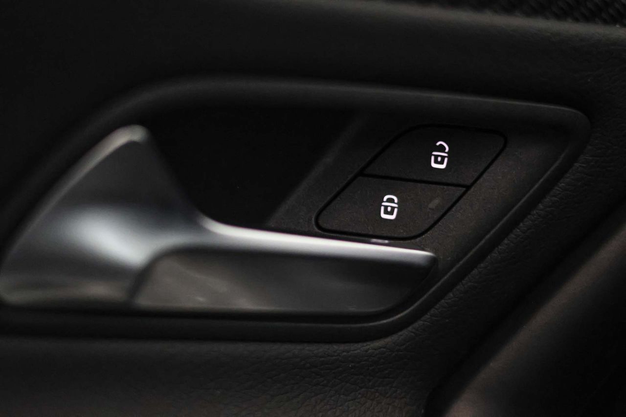 Mercedes Clase A A 250 e Sedán **Techo panorámico** - Foto 34