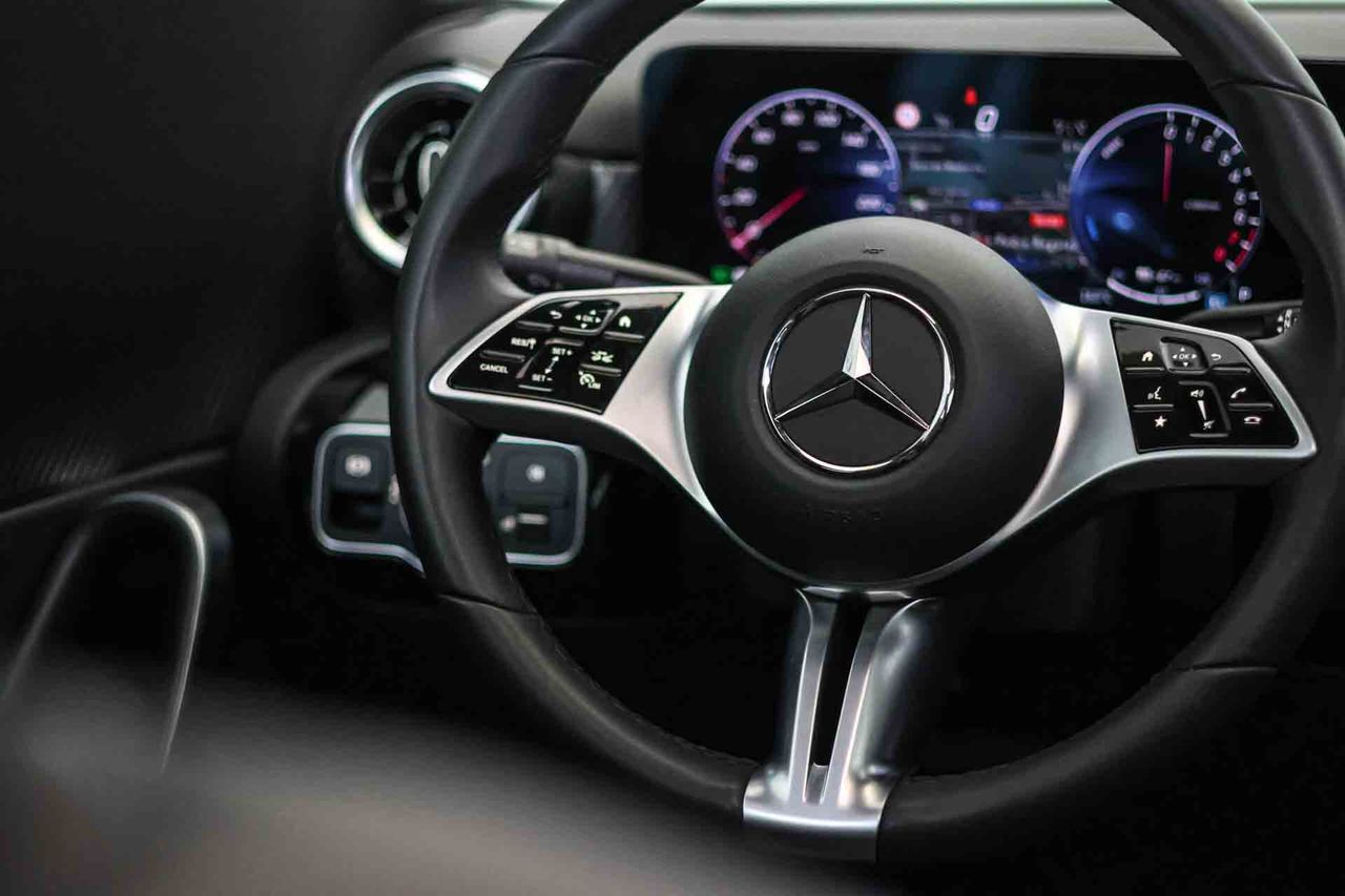 Mercedes Clase A A 250 e Sedán **Techo panorámico** - Foto 37