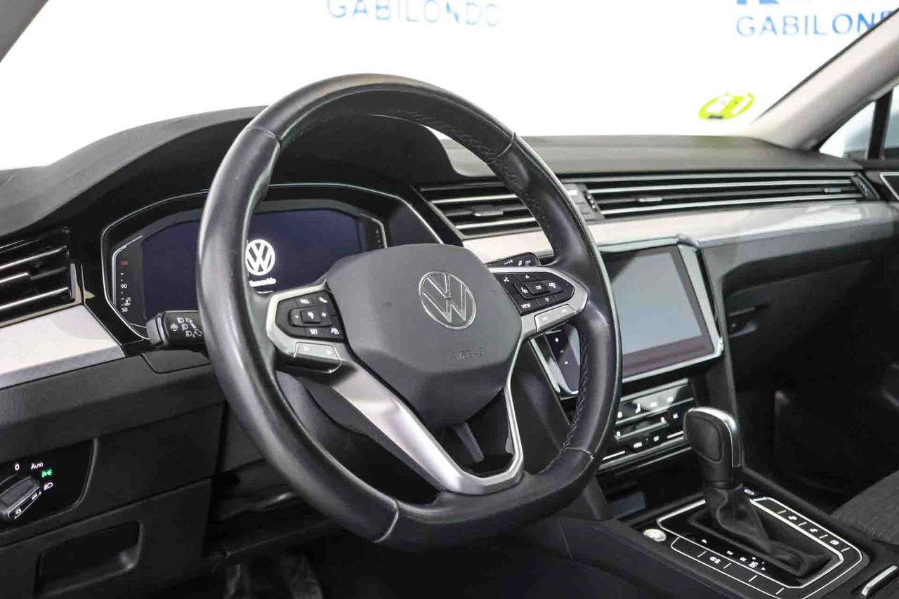 Volkswagen Passat Executive 1.5 TSI 110kW (150CV) DSG **Techo panorámico** - Foto 6