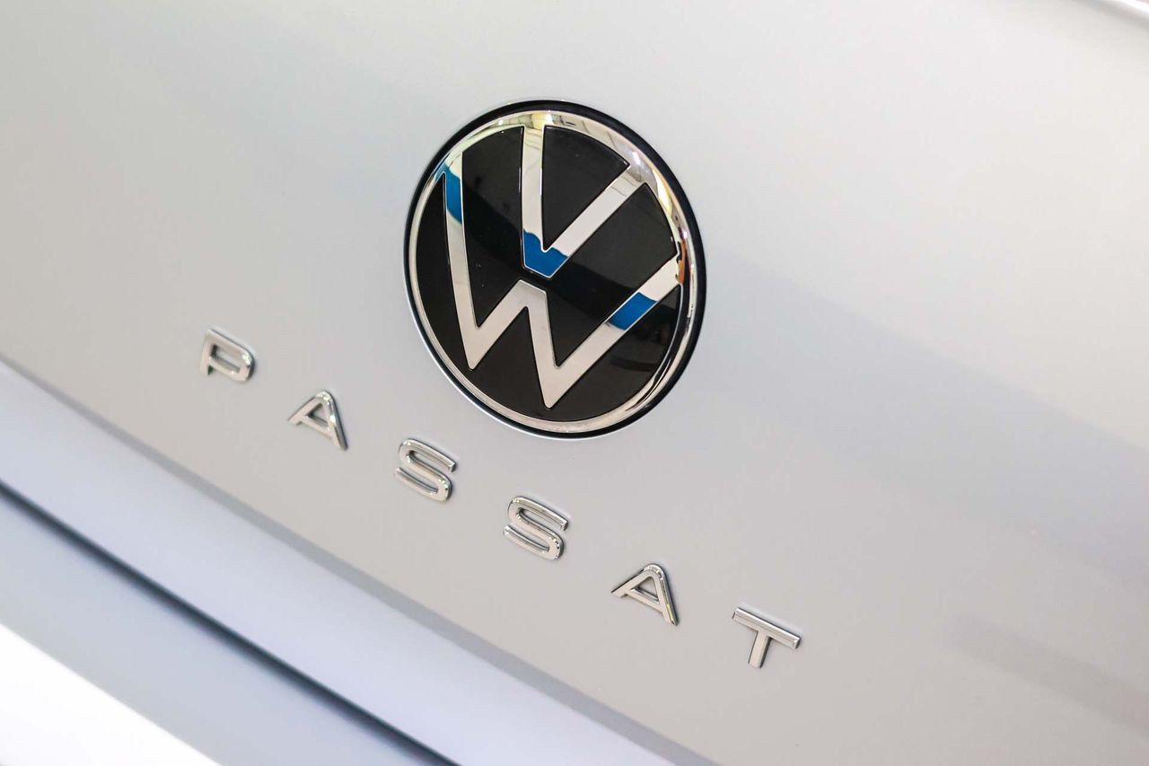 Volkswagen Passat Executive 1.5 TSI 110kW (150CV) DSG **Techo panorámico** - Foto 12