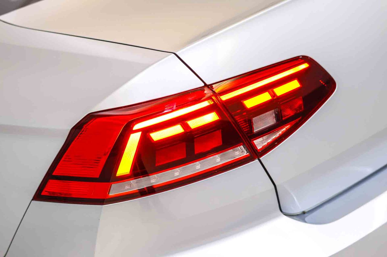 Volkswagen Passat Executive 1.5 TSI 110kW (150CV) DSG **Techo panorámico** - Foto 16