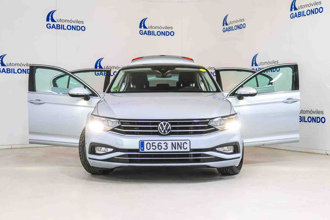 Volkswagen Passat Executive 1.5 TSI 110kW (150CV) DSG **Techo panorámico** - Foto 23