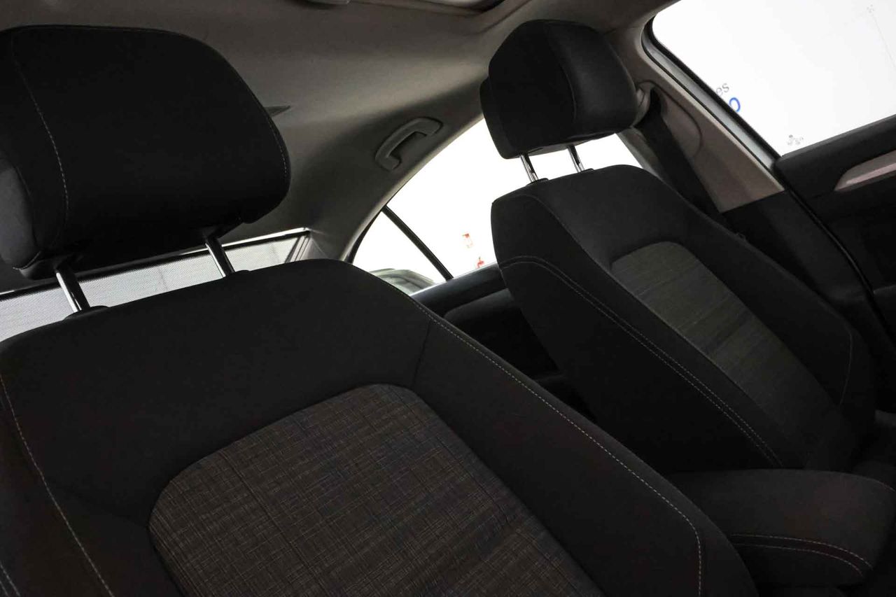 Volkswagen Passat Executive 1.5 TSI 110kW (150CV) DSG **Techo panorámico** - Foto 46