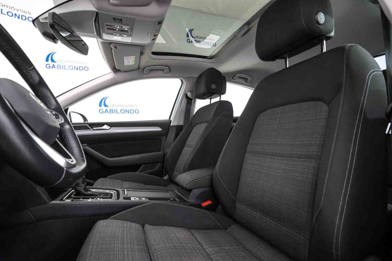 Volkswagen Passat Executive 1.5 TSI 110kW (150CV) DSG **Techo panorámico** - Foto 27