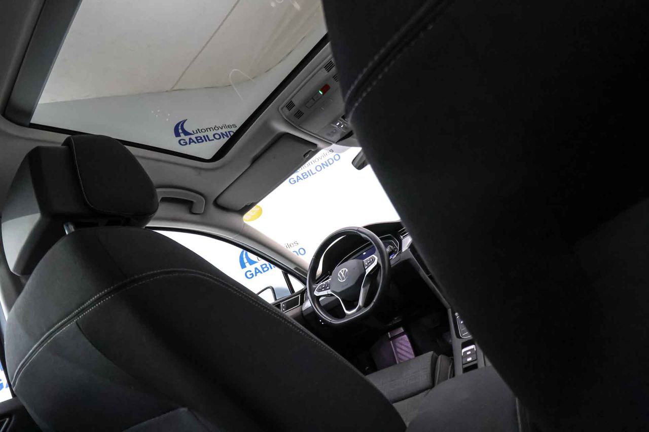 Volkswagen Passat Executive 1.5 TSI 110kW (150CV) DSG **Techo panorámico** - Foto 29
