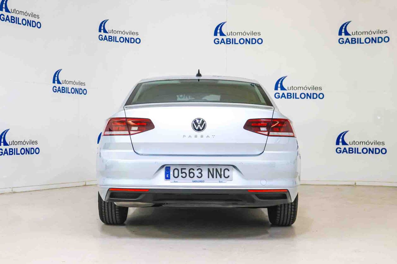 Volkswagen Passat Executive 1.5 TSI 110kW (150CV) DSG **Techo panorámico** - Foto 5