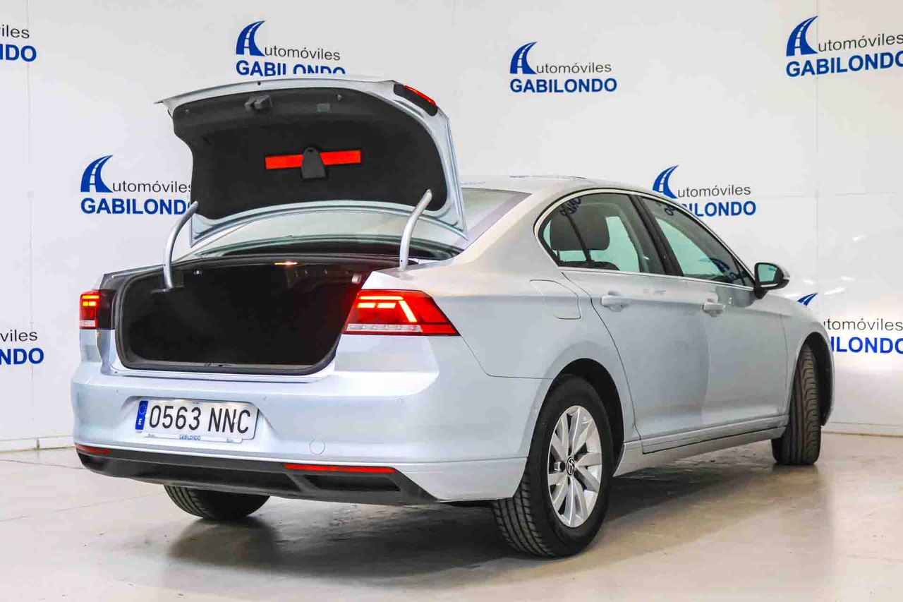 Volkswagen Passat Executive 1.5 TSI 110kW (150CV) DSG **Techo panorámico** - Foto 18
