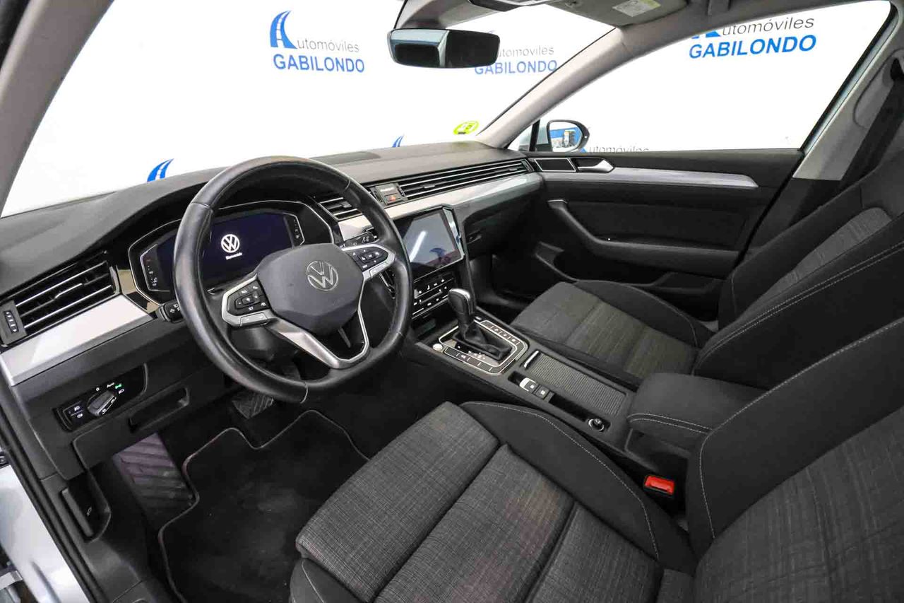 Volkswagen Passat Executive 1.5 TSI 110kW (150CV) DSG **Techo panorámico** - Foto 26