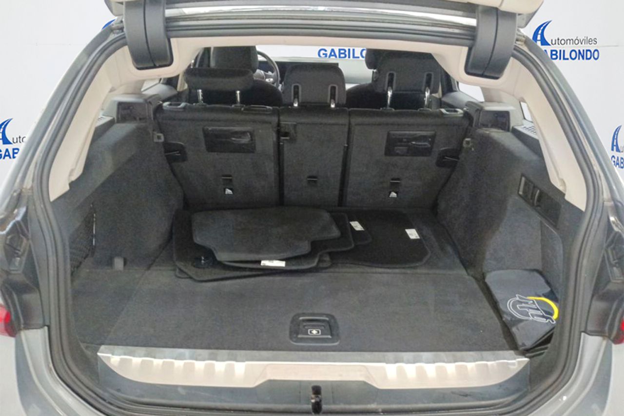 BMW Serie 3 320e xDrive Touring - Foto 8