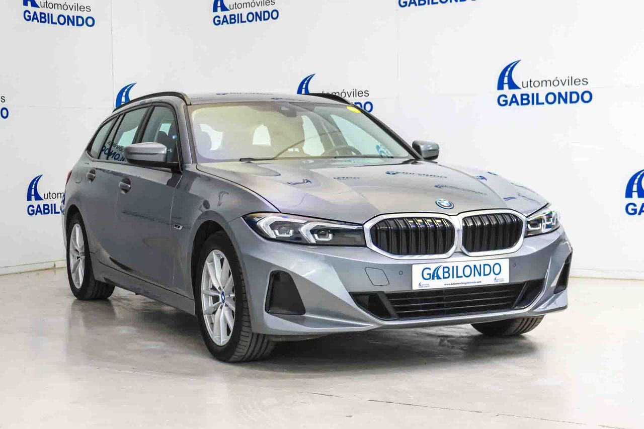 BMW Serie 3 320e xDrive Touring - Foto 4