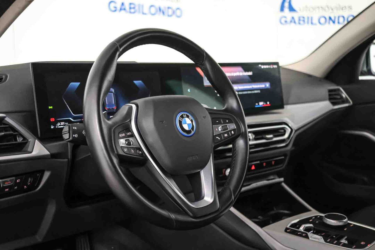 BMW Serie 3 320e xDrive Touring - Foto 6