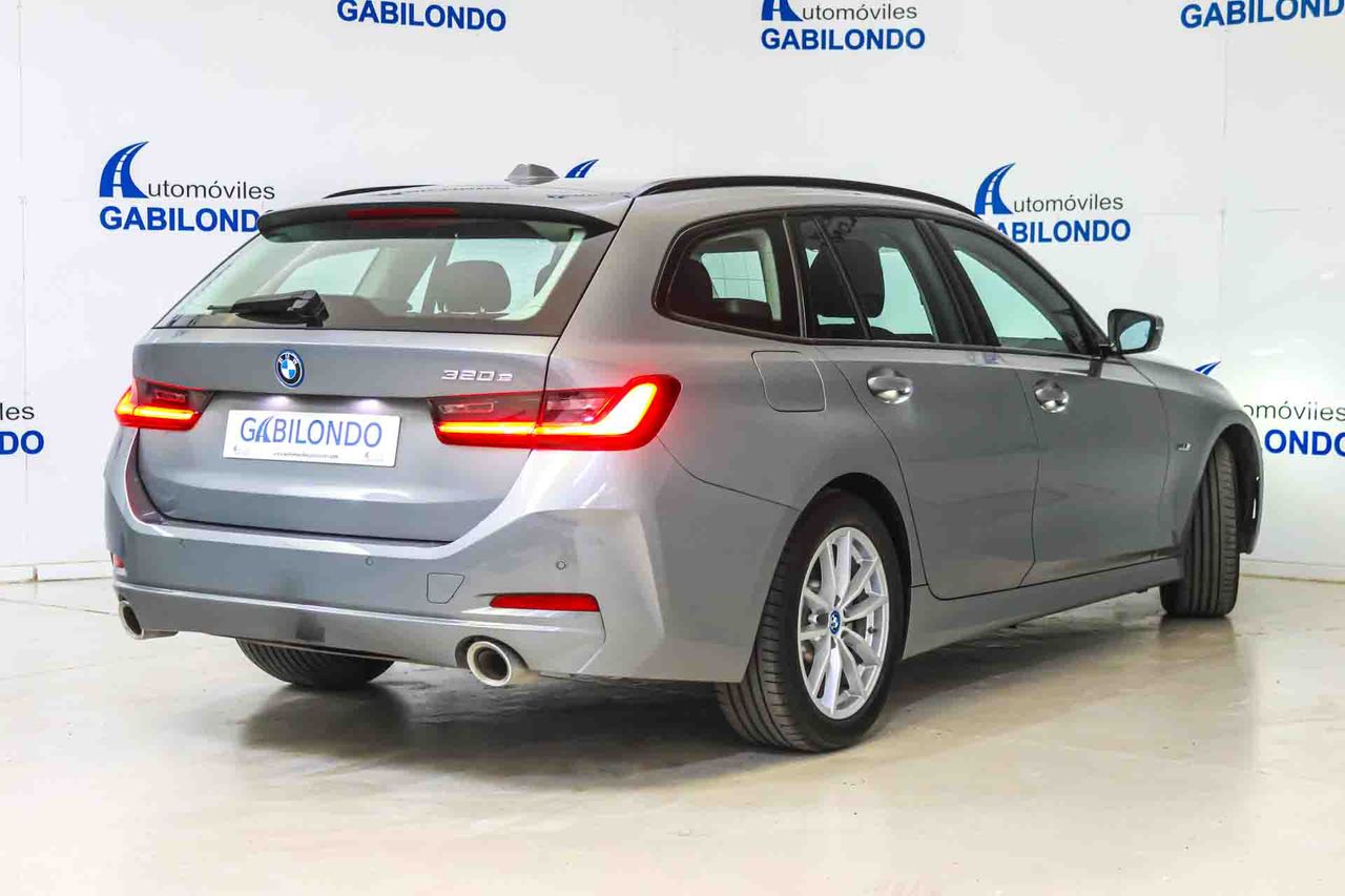 BMW Serie 3 320e xDrive Touring - Foto 13