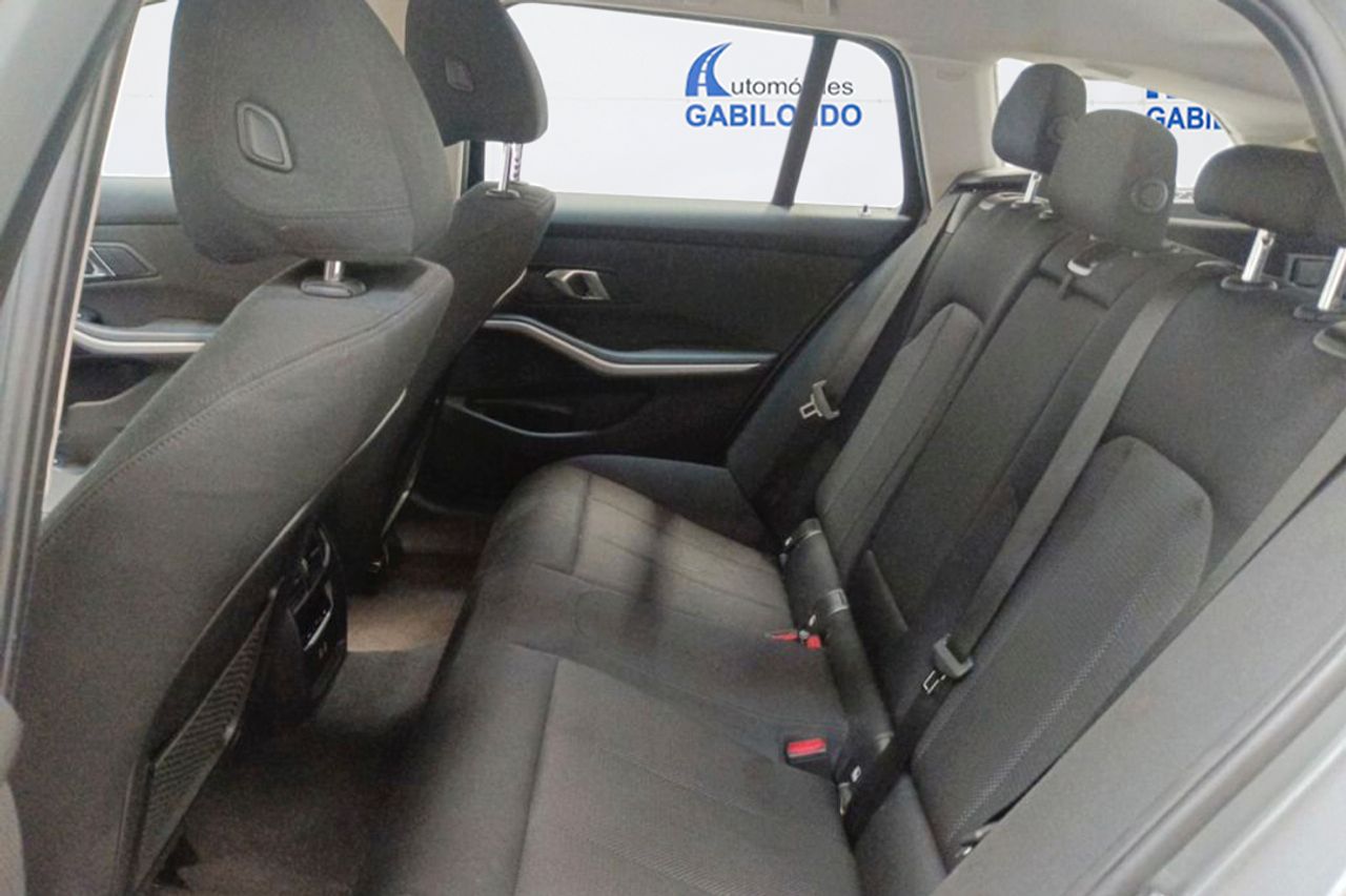 BMW Serie 3 320e xDrive Touring - Foto 7