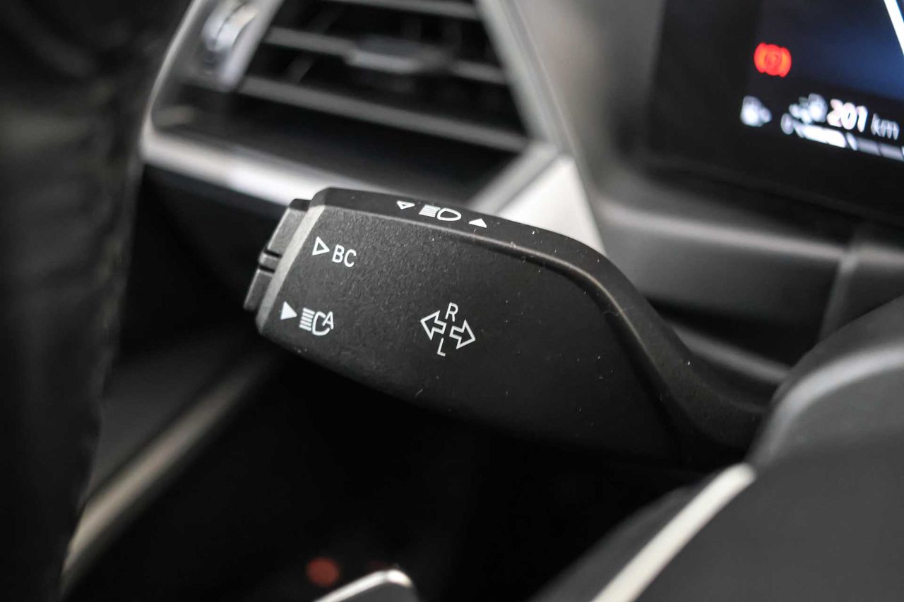 BMW Serie 3 320e xDrive Touring - Foto 40