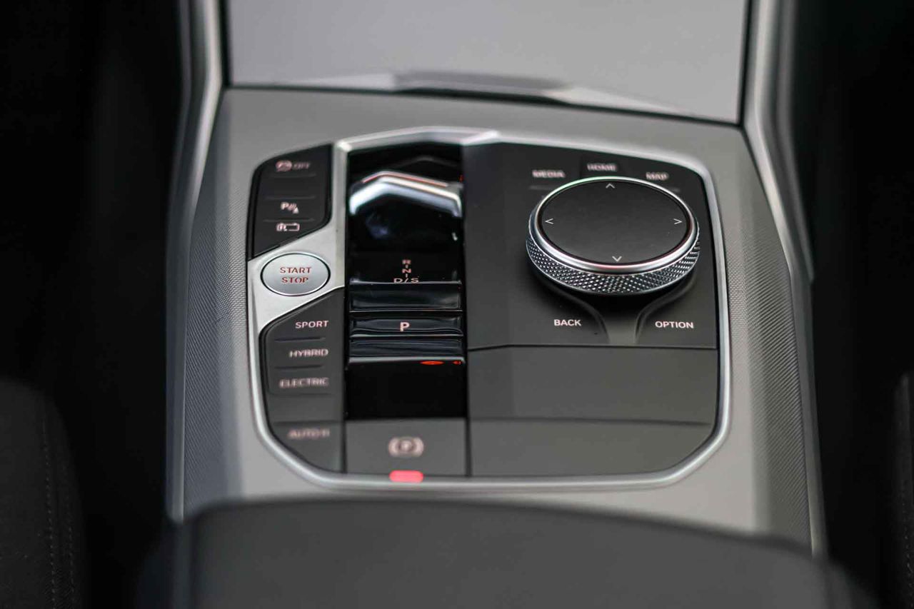 BMW Serie 3 320e xDrive Touring - Foto 44