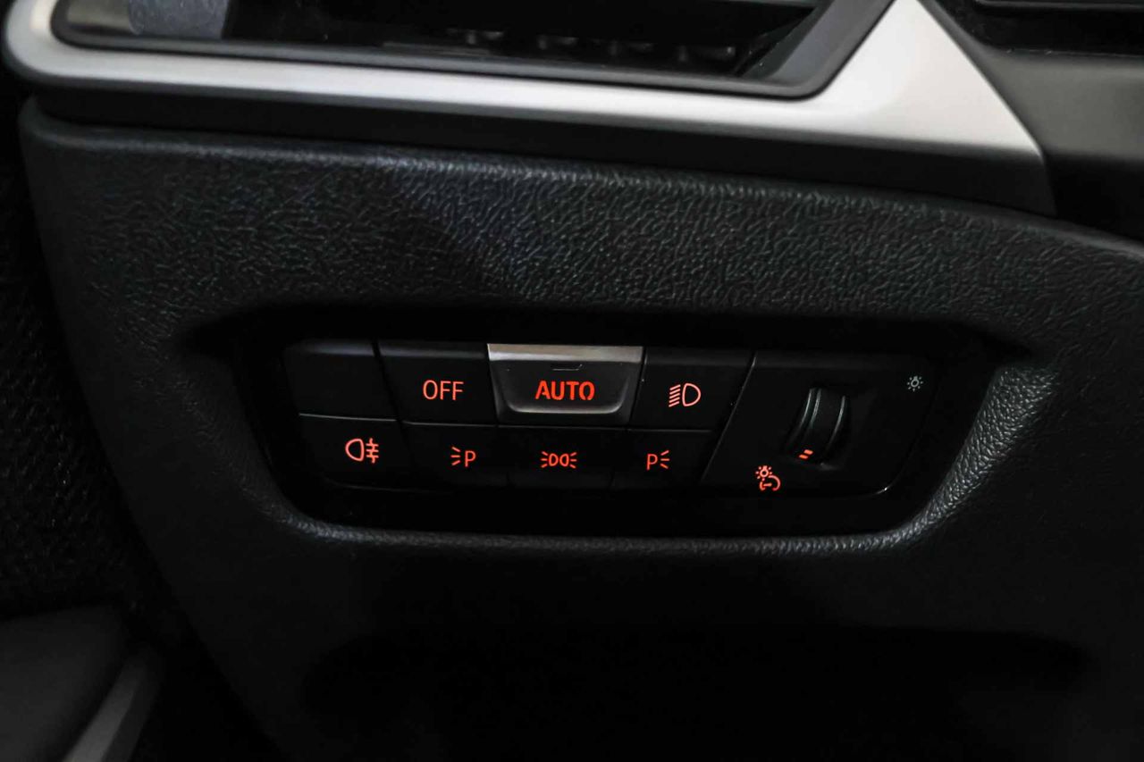 BMW Serie 3 320e xDrive Touring - Foto 34