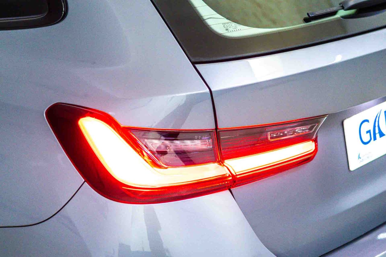 BMW Serie 3 320e xDrive Touring - Foto 23