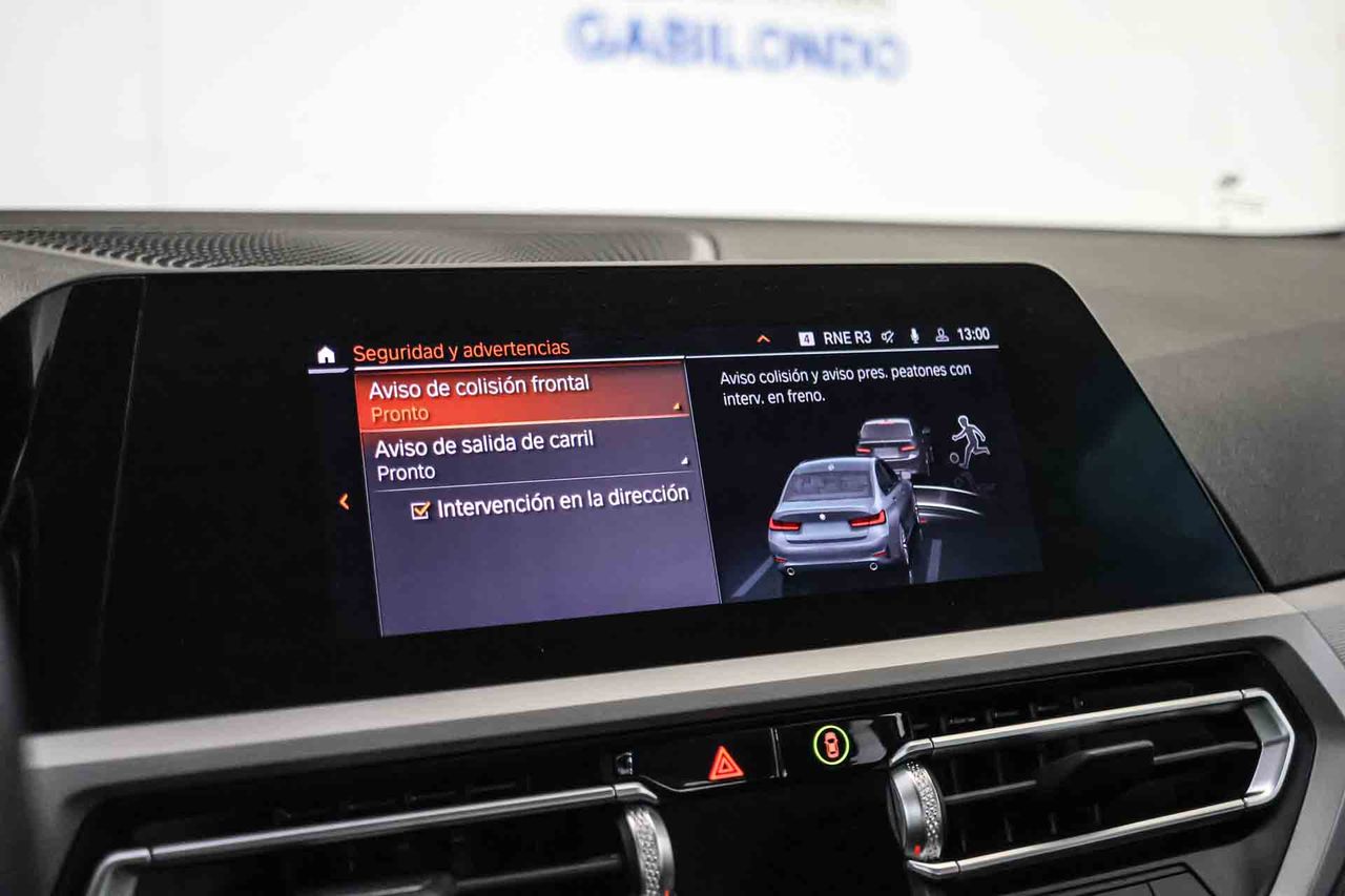 BMW Serie 3 318d Auto. - Foto 59