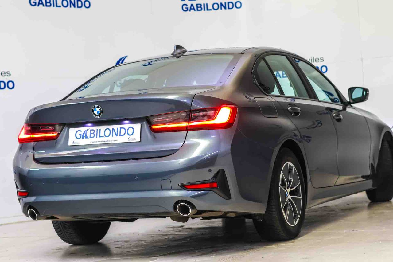 BMW Serie 3 318d Auto. - Foto 25