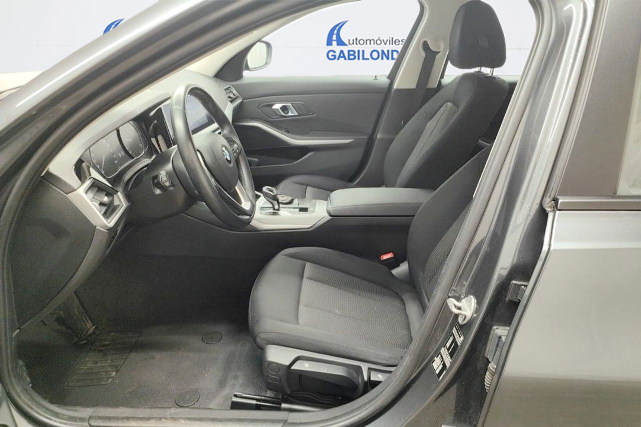 BMW Serie 3 318d Auto - Foto 7