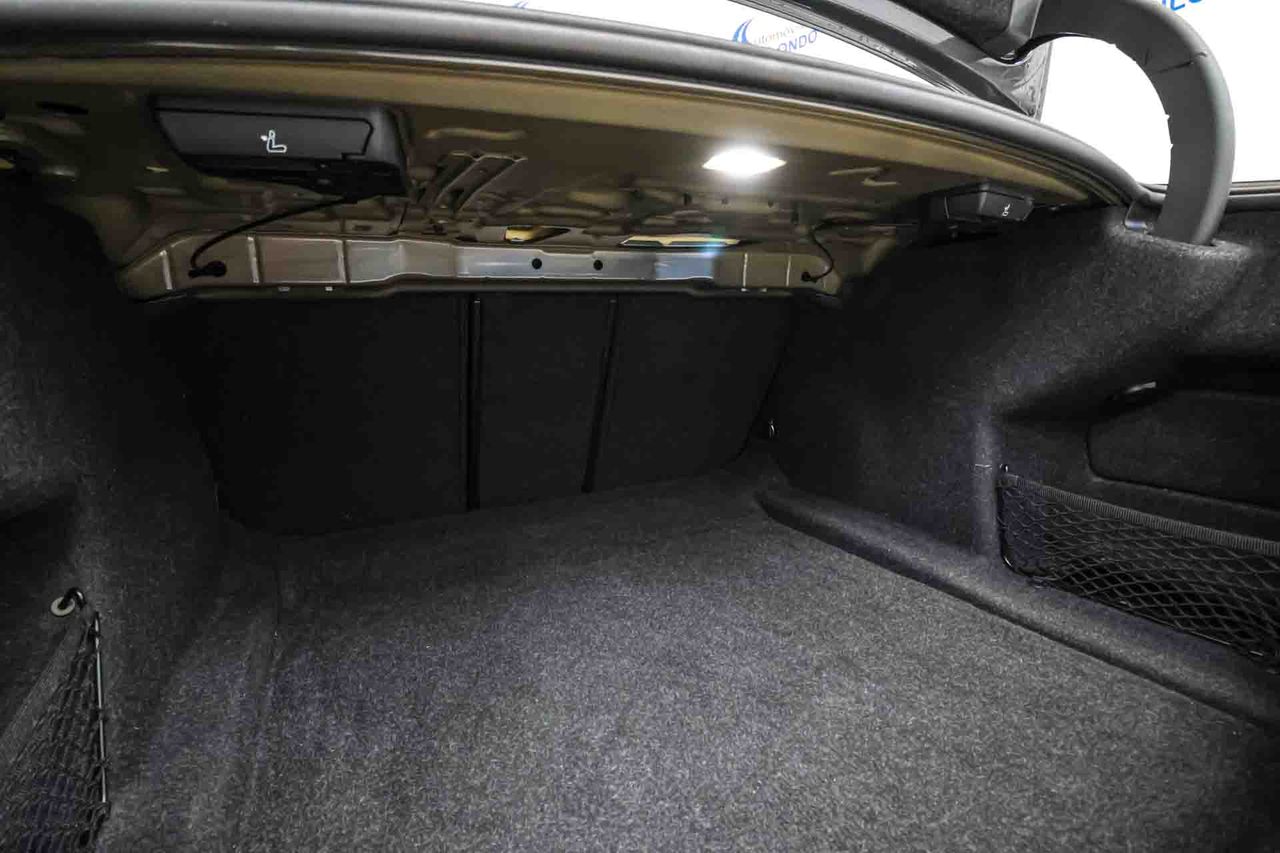 BMW Serie 3 318d Auto. - Foto 27