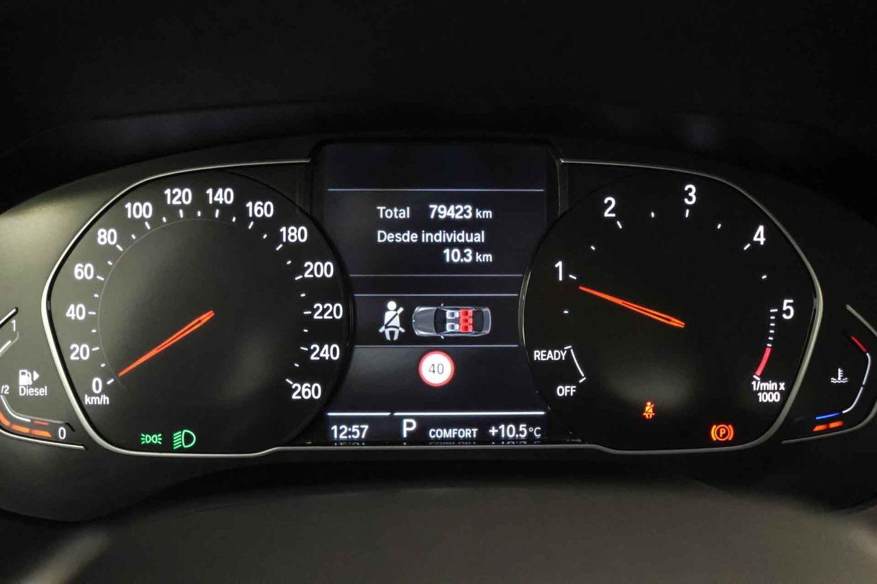 BMW Serie 3 318d Auto. - Foto 40