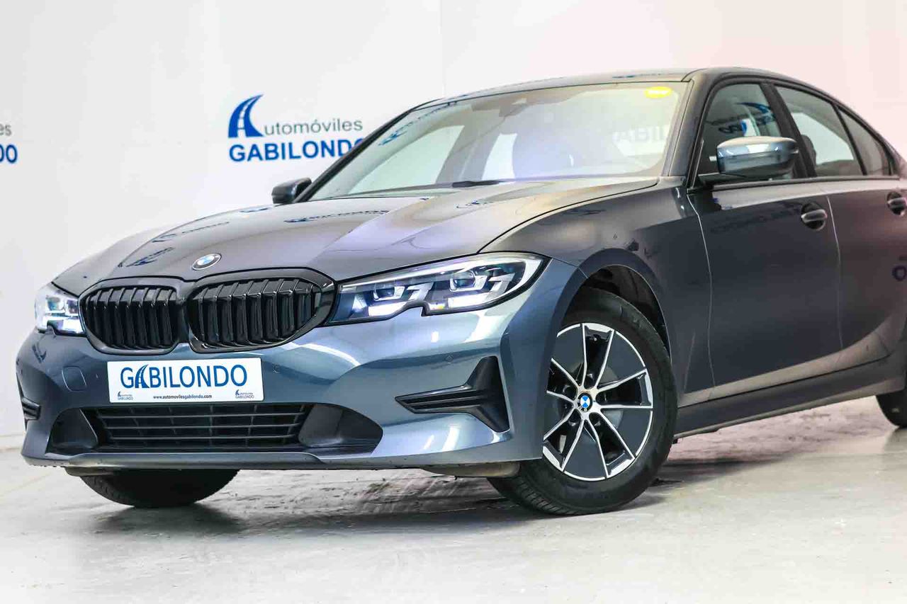 BMW Serie 3 318d Auto. - Foto 24