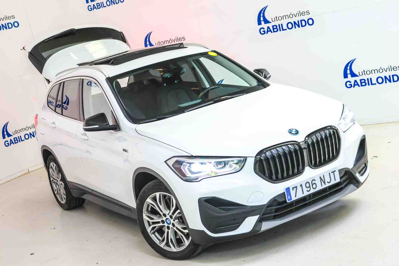 BMW X1 xDrive25e **Techo panorámico** - Foto 23