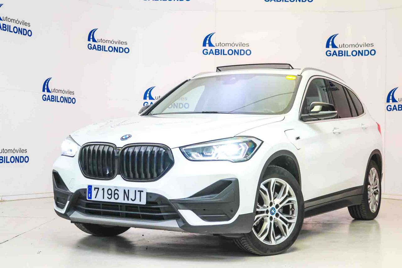 BMW X1 xDrive25e **Techo panorámico** - Foto 11