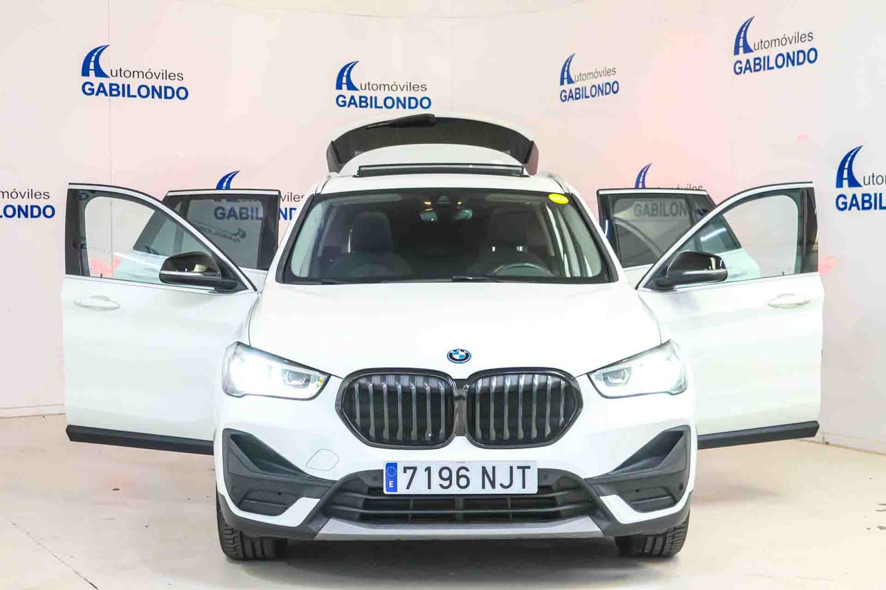 BMW X1 xDrive25e **Techo panorámico** - Foto 27