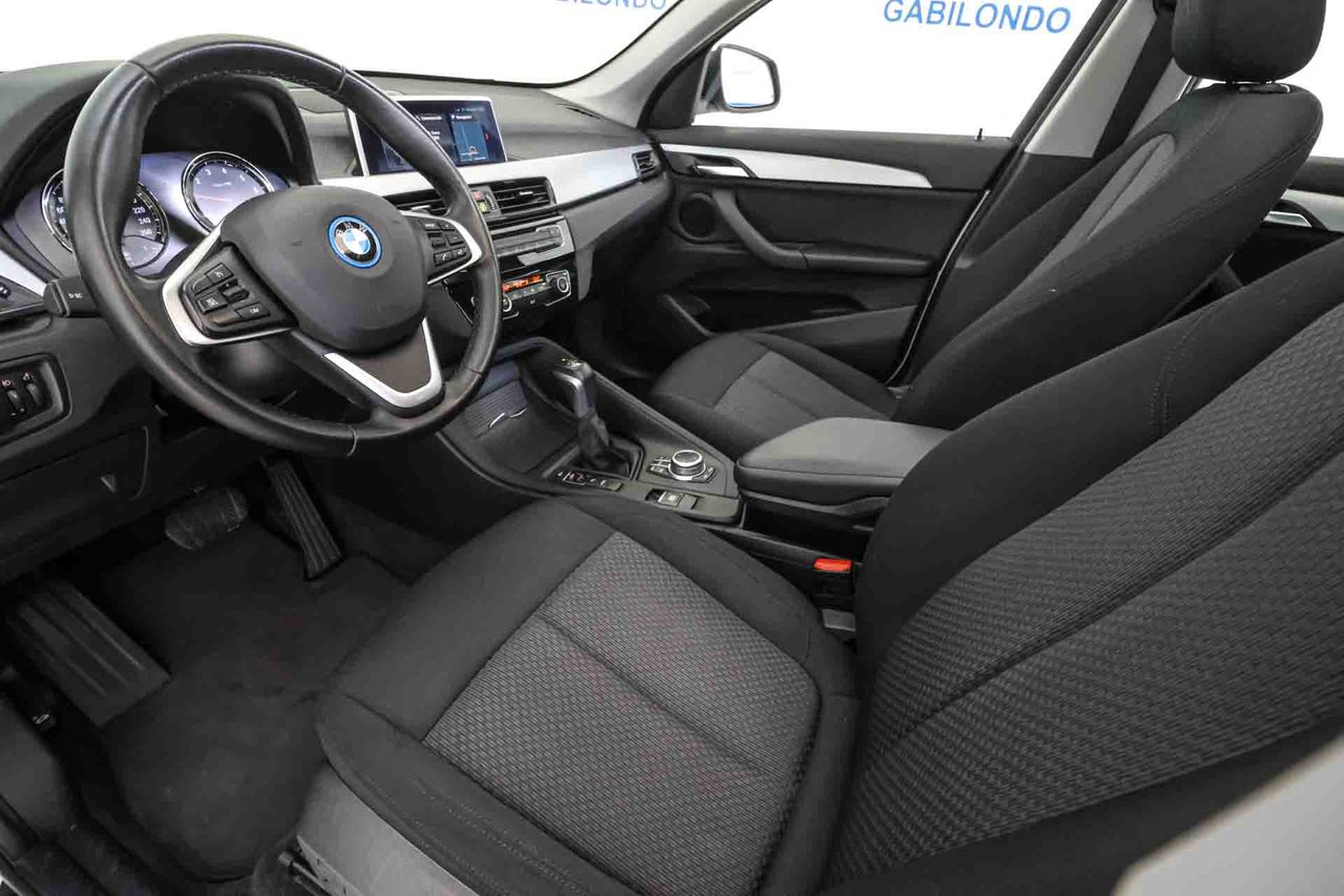 BMW X1 xDrive25e **Techo panorámico** - Foto 34