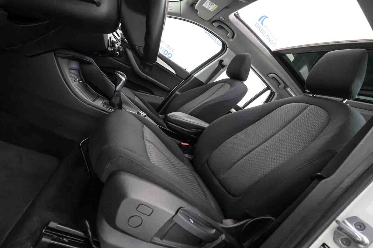 BMW X1 xDrive25e **Techo panorámico** - Foto 35