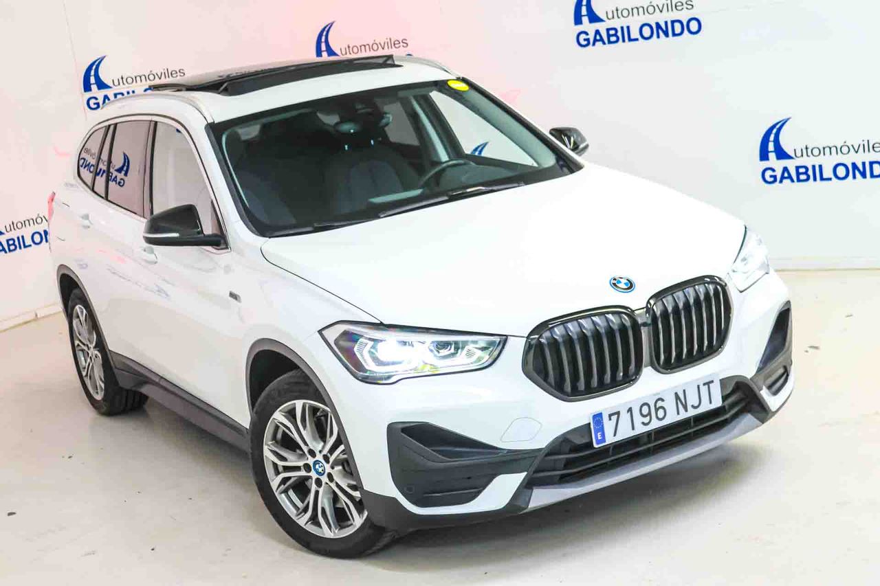 BMW X1 xDrive25e **Techo panorámico** - Foto 14
