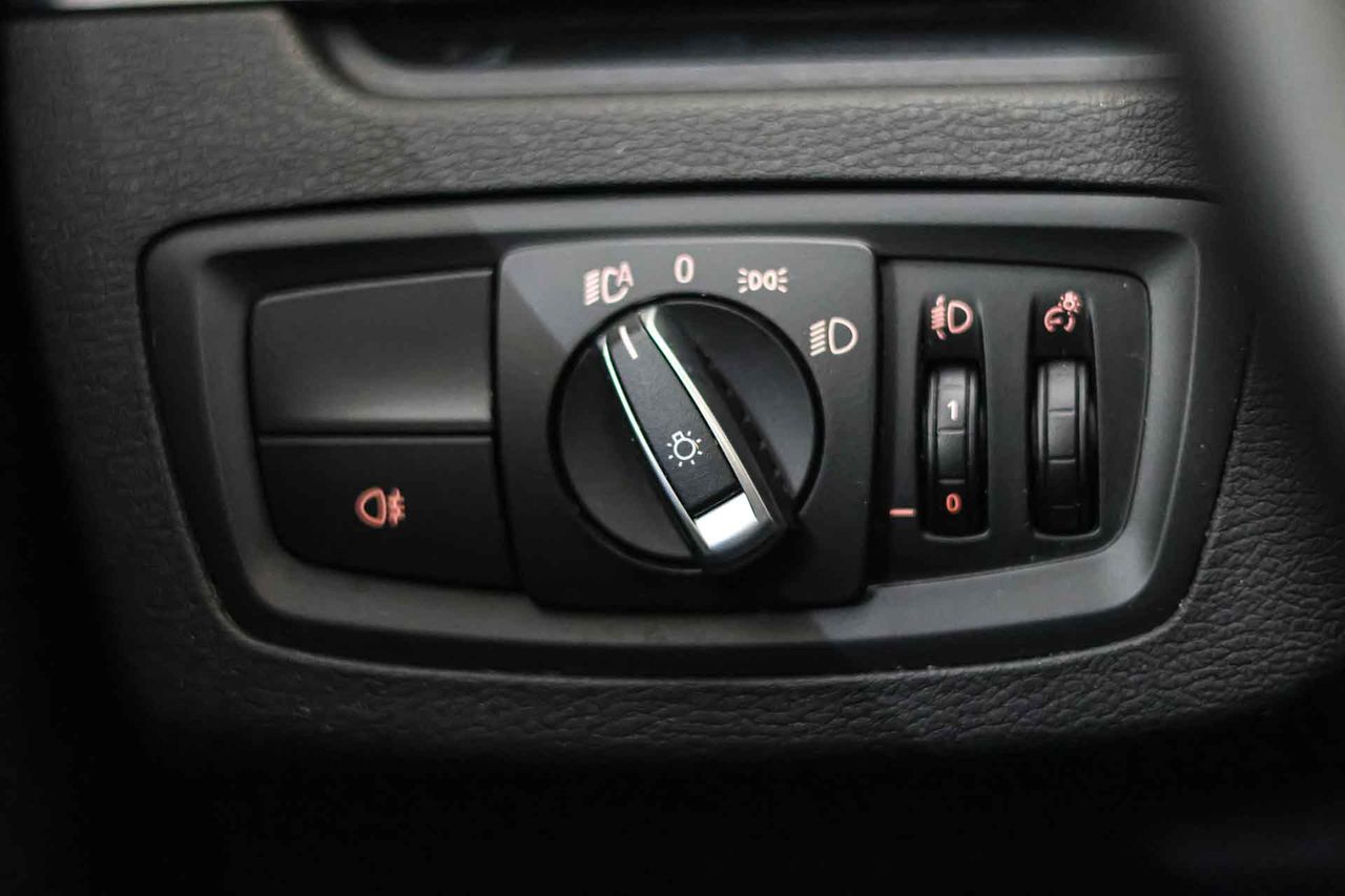 BMW X1 xDrive25e **Techo panorámico** - Foto 38