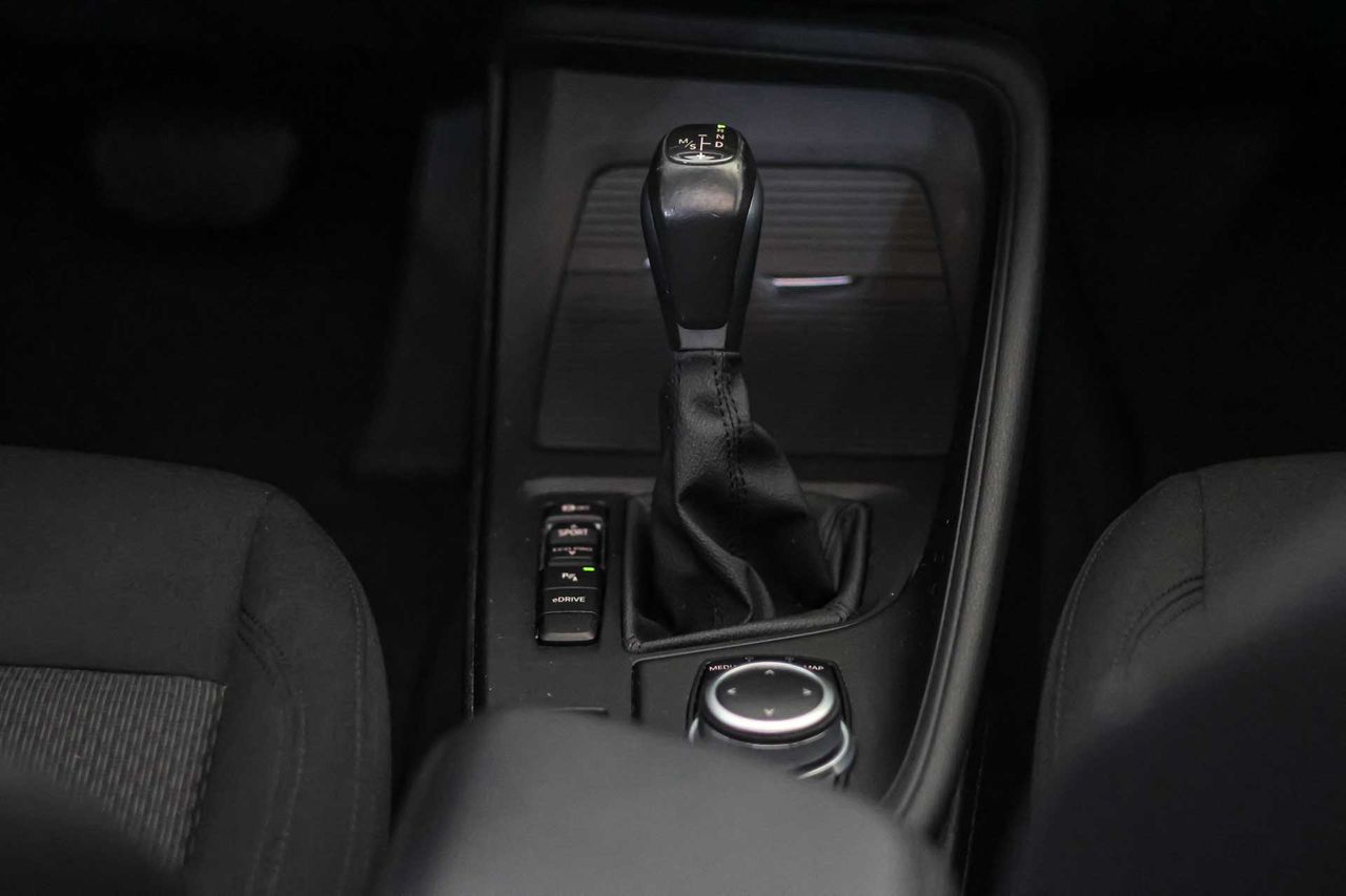 BMW X1 xDrive25e **Techo panorámico** - Foto 47