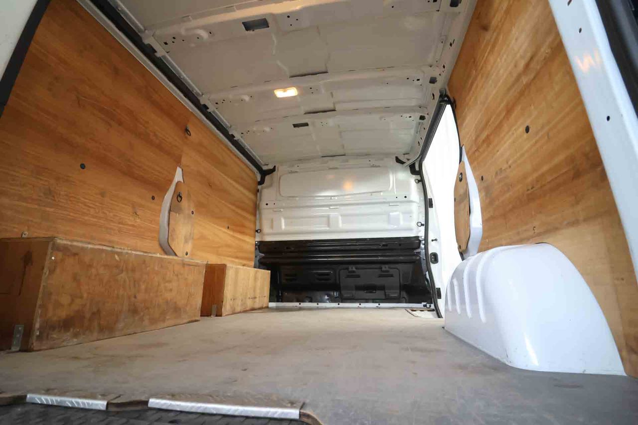 Renault Trafic L1H1 2.0 dCi Grand Confort - Foto 24
