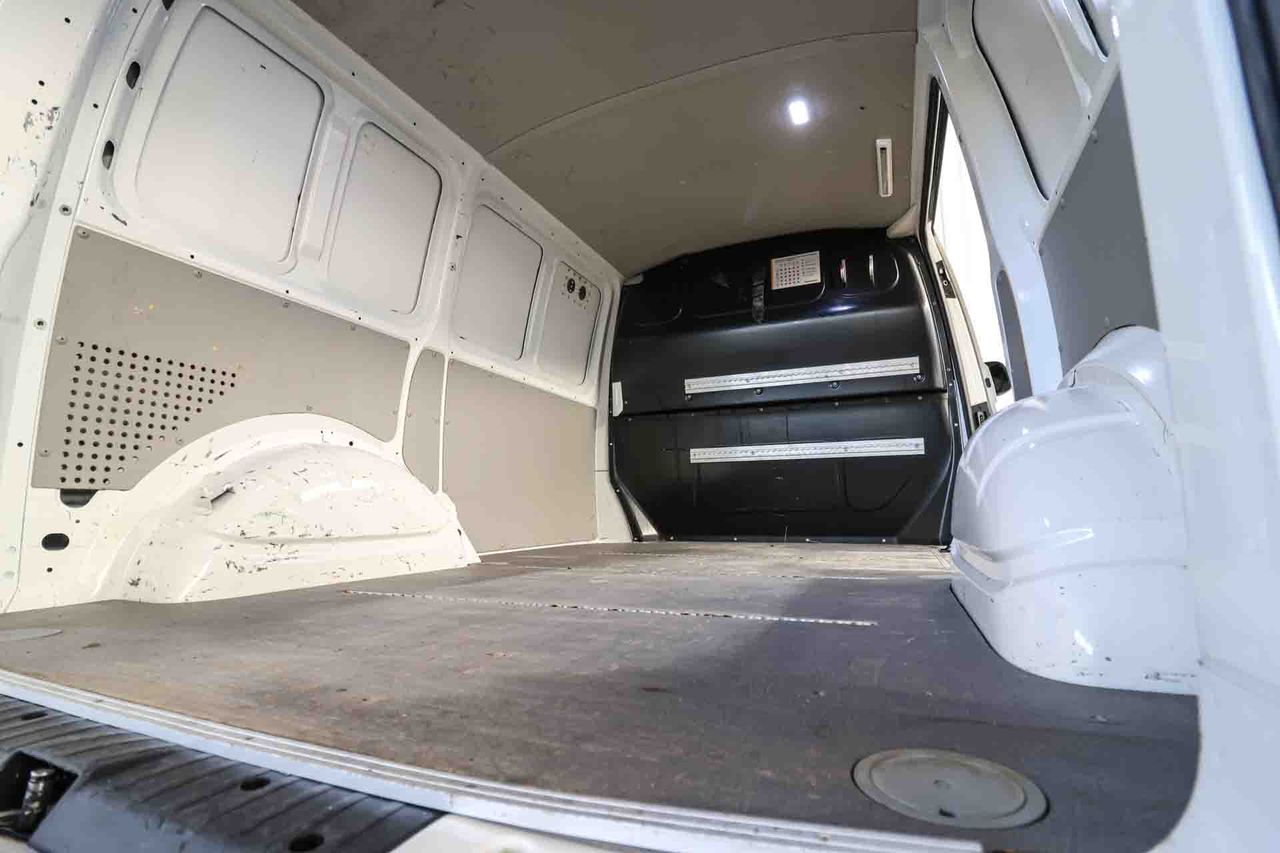 Volkswagen Transporter L1H1 2.0 TDI Business Line - Foto 25