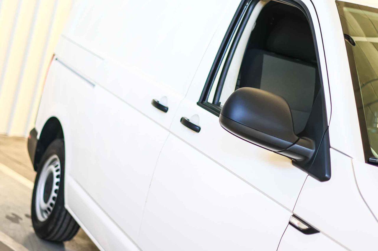 Volkswagen Transporter L1H1 2.0 TDI Business Line - Foto 19