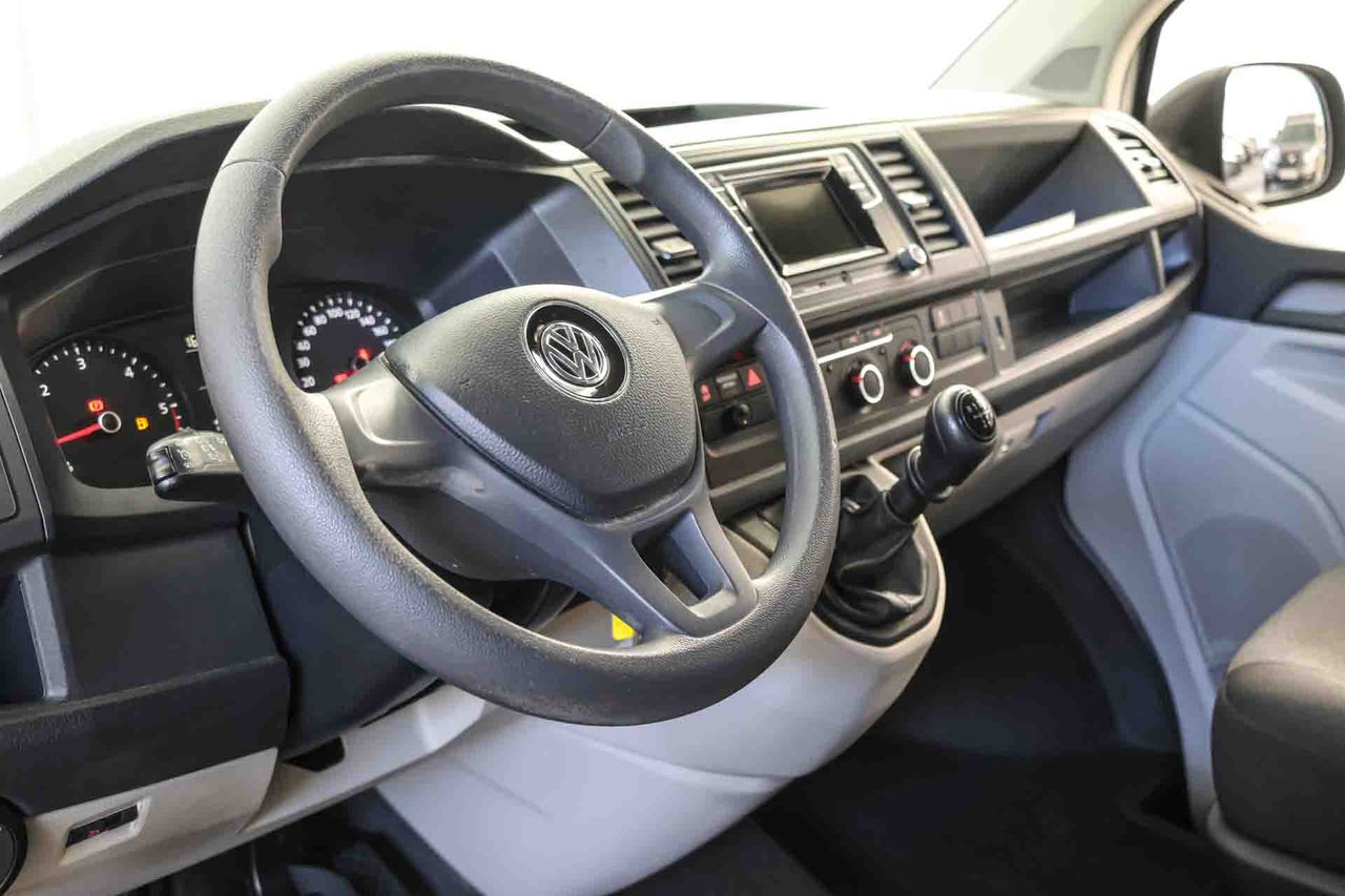 Volkswagen Transporter L1H1 2.0 TDI Business Line - Foto 6