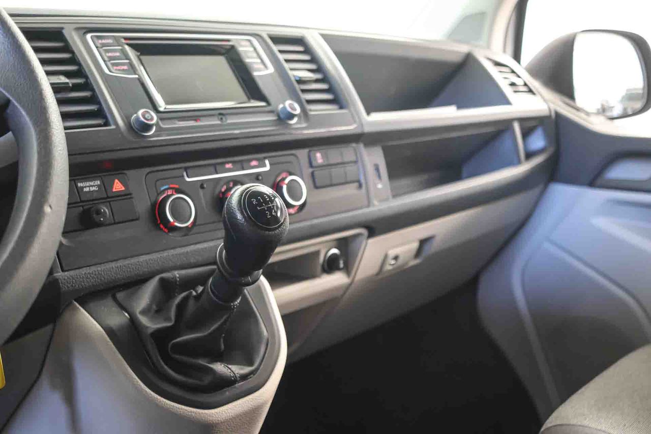 Volkswagen Transporter L1H1 2.0 TDI Business Line - Foto 35