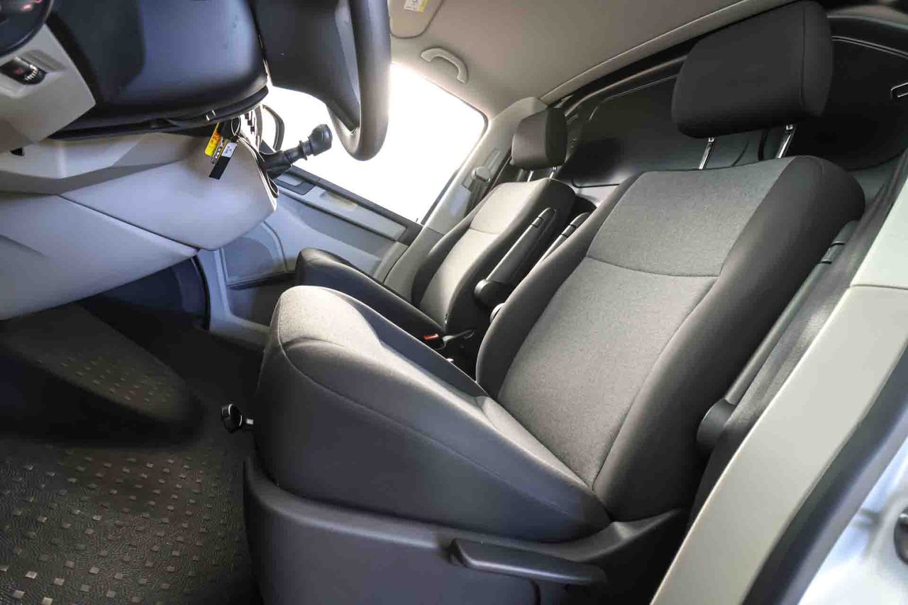 Volkswagen Transporter L1H1 2.0 TDI Business Line - Foto 27
