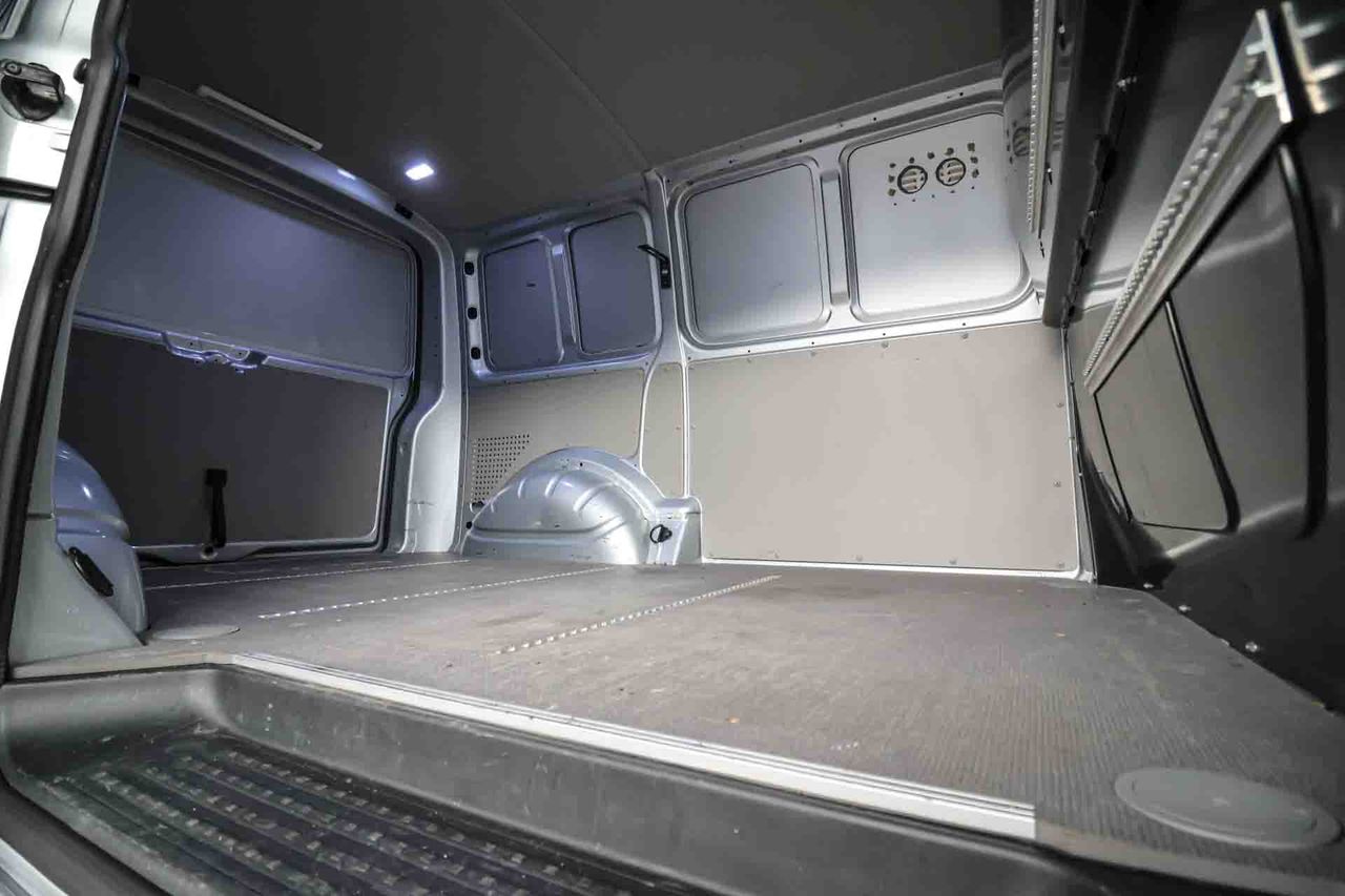 Volkswagen Transporter L1H1 2.0 TDI Business Line - Foto 25