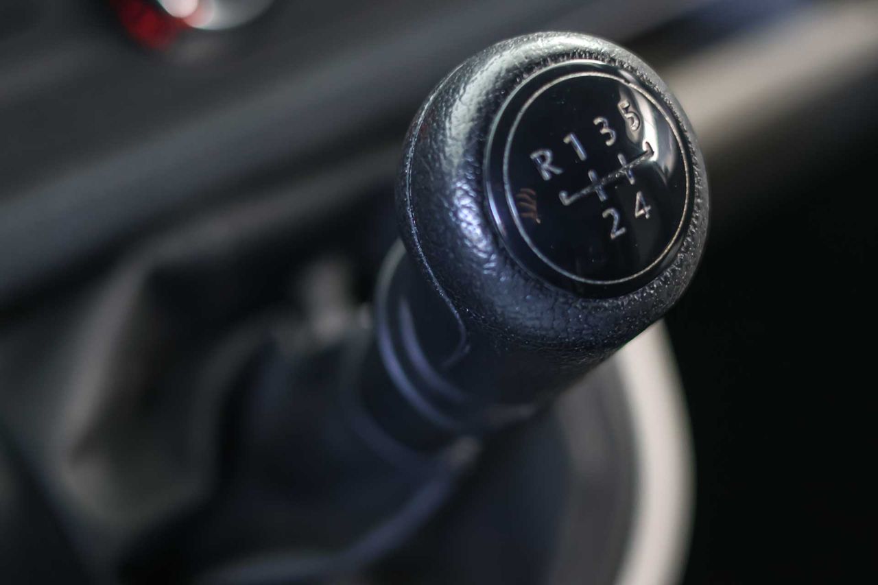 Volkswagen Transporter L1H1 2.0 TDI Business Line - Foto 36